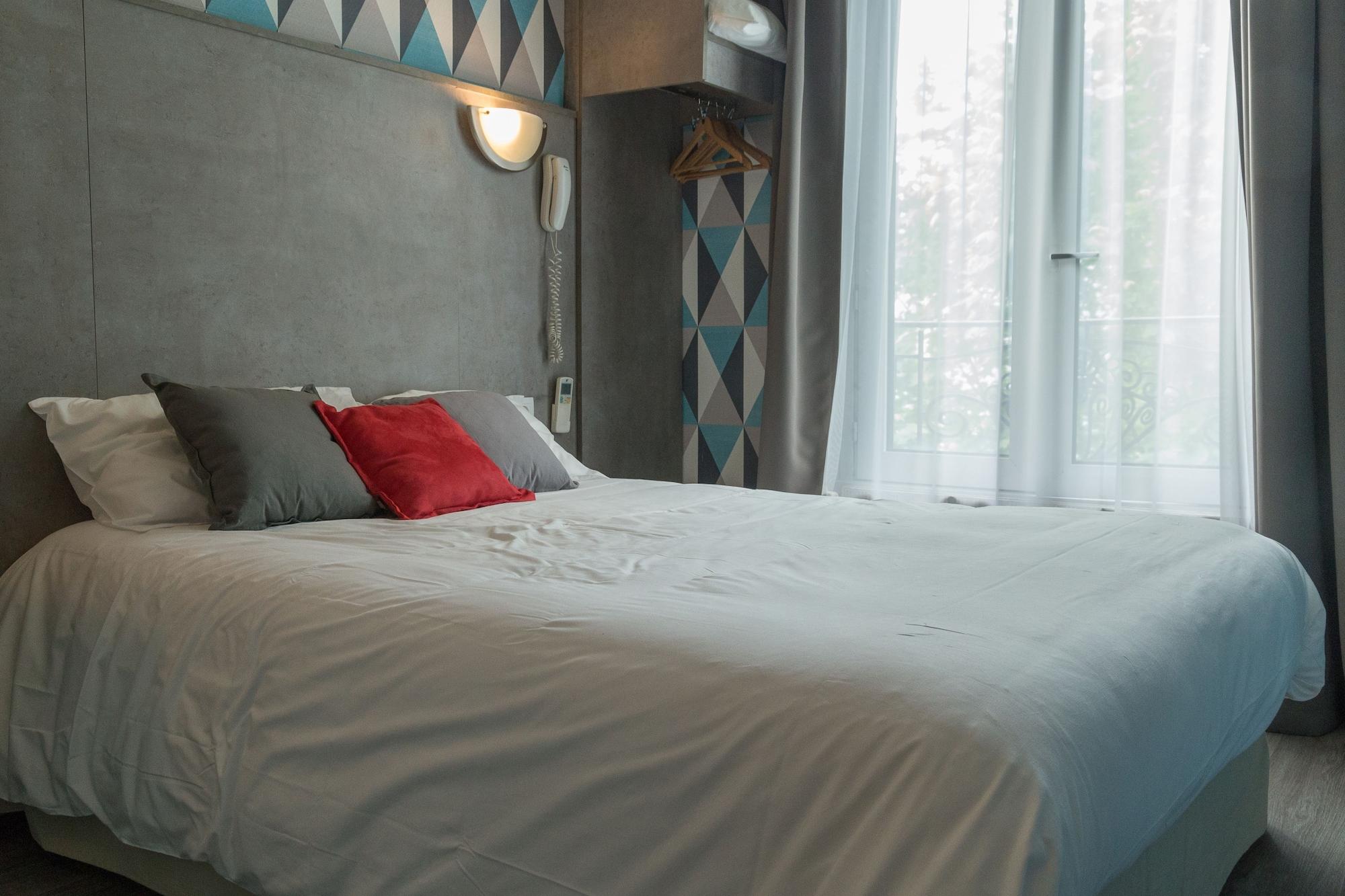 Panam Hotel Paris Gambetta- Place Gambetta-Mairie Du 20 Emme Eksteriør billede