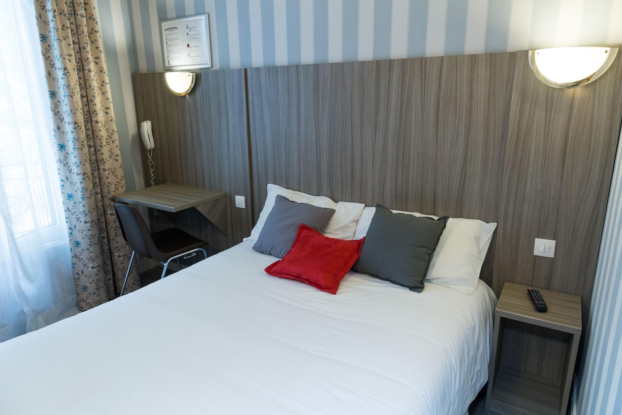 Panam Hotel Paris Gambetta- Place Gambetta-Mairie Du 20 Emme Eksteriør billede