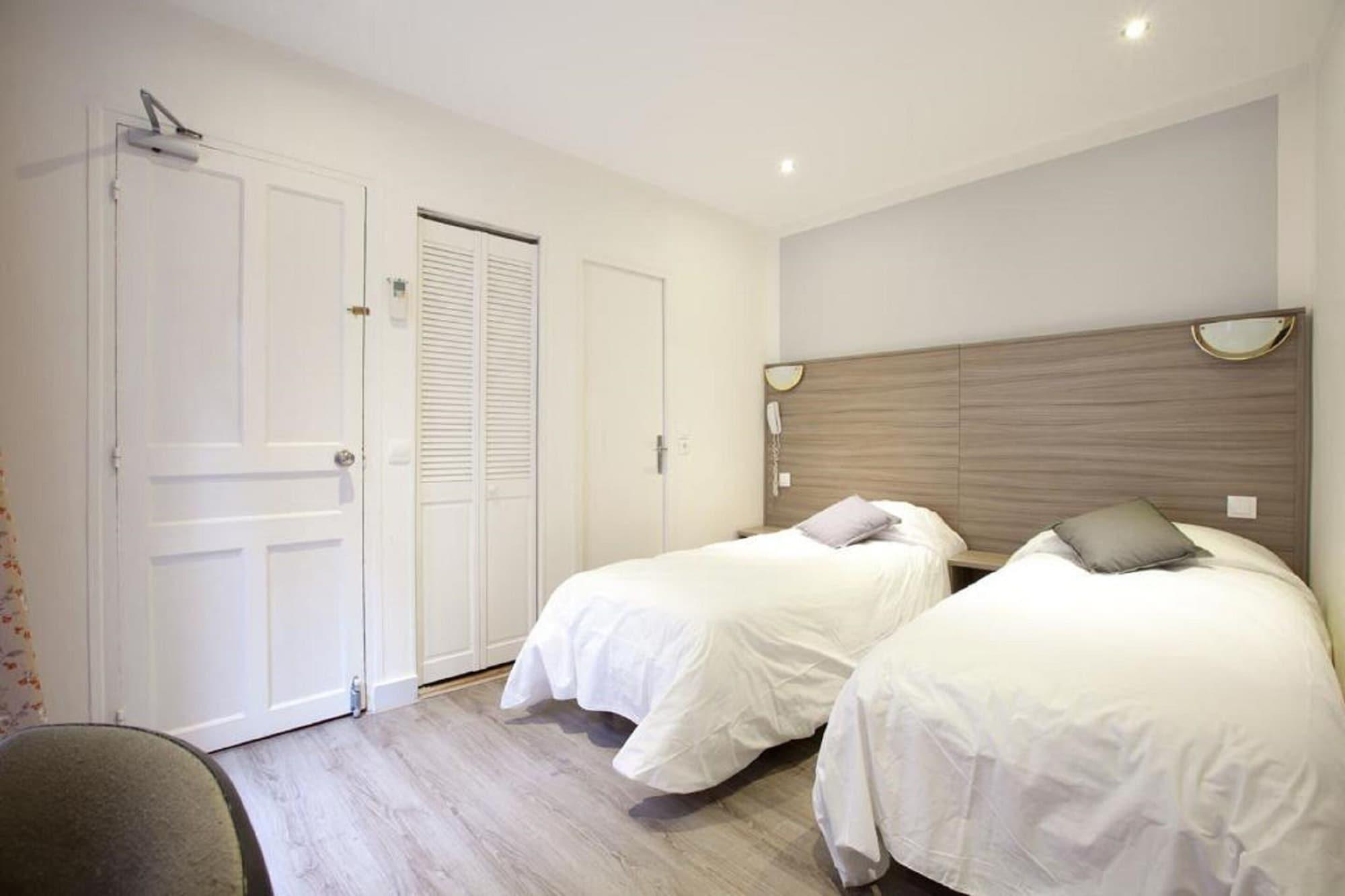 Panam Hotel Paris Gambetta- Place Gambetta-Mairie Du 20 Emme Eksteriør billede