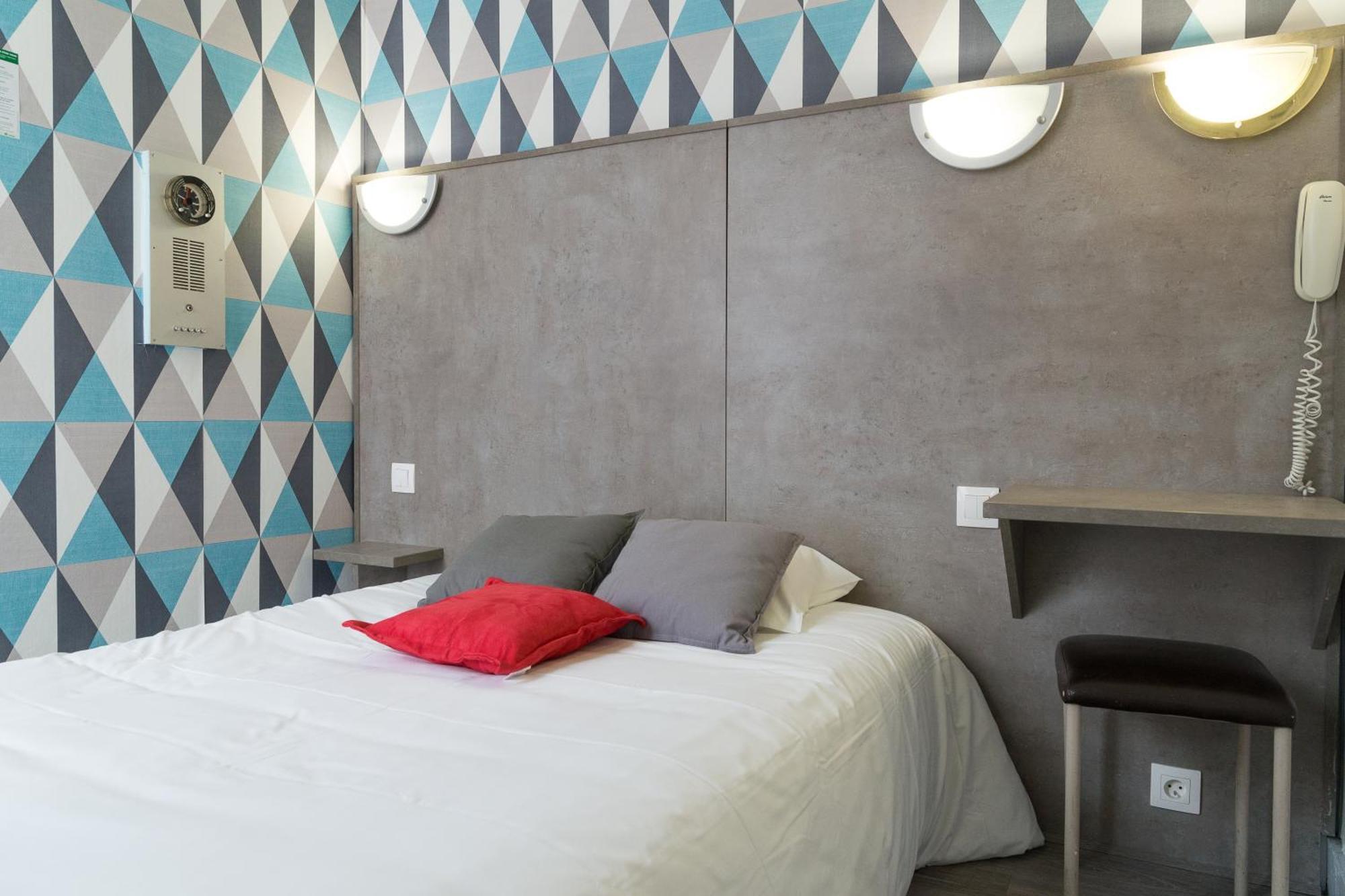 Panam Hotel Paris Gambetta- Place Gambetta-Mairie Du 20 Emme Eksteriør billede