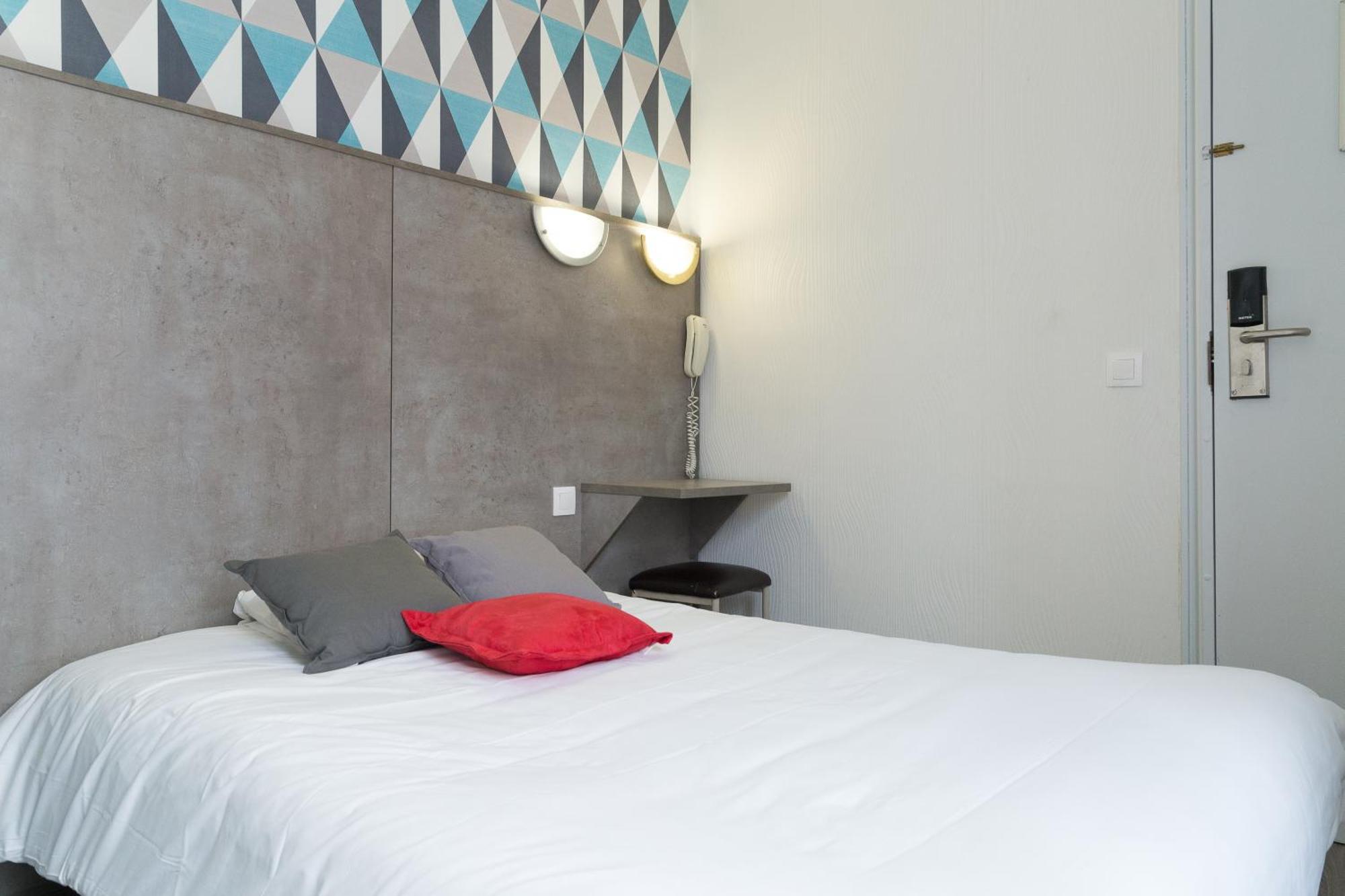 Panam Hotel Paris Gambetta- Place Gambetta-Mairie Du 20 Emme Eksteriør billede