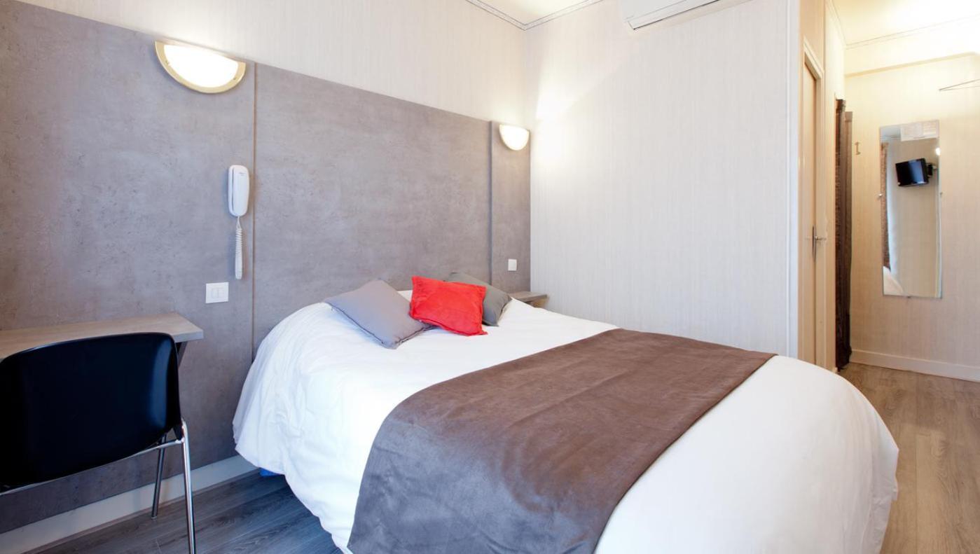 Panam Hotel Paris Gambetta- Place Gambetta-Mairie Du 20 Emme Eksteriør billede