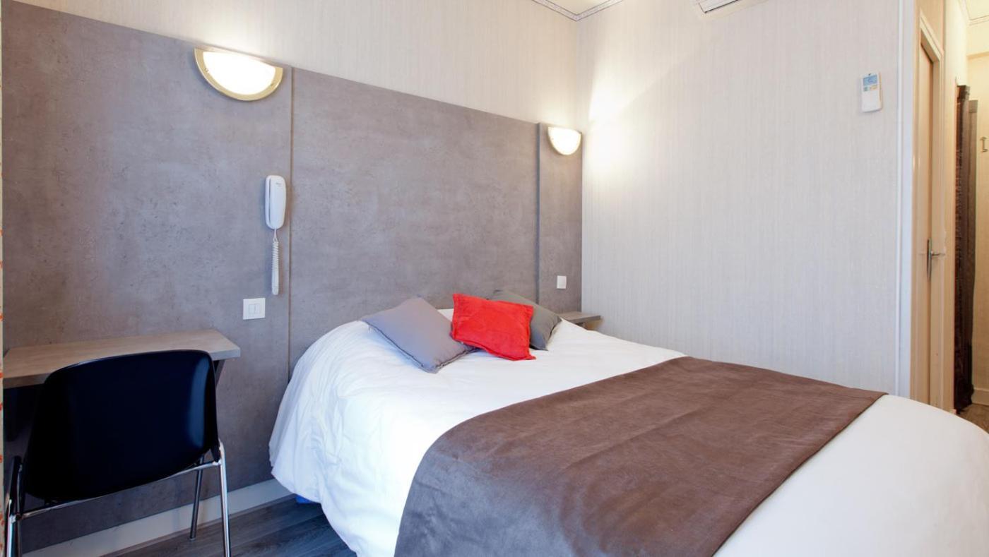 Panam Hotel Paris Gambetta- Place Gambetta-Mairie Du 20 Emme Eksteriør billede