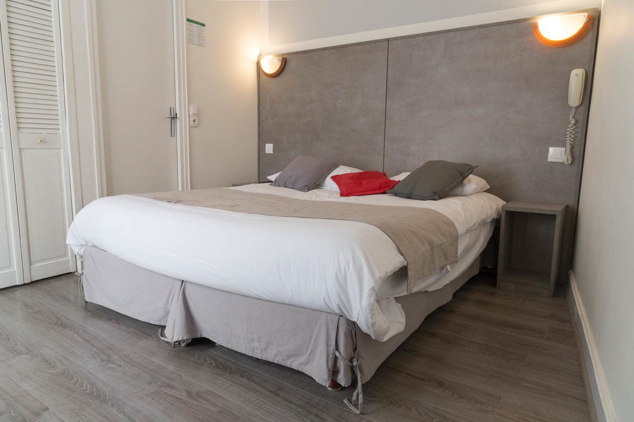 Panam Hotel Paris Gambetta- Place Gambetta-Mairie Du 20 Emme Eksteriør billede