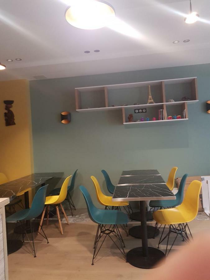 Panam Hotel Paris Gambetta- Place Gambetta-Mairie Du 20 Emme Eksteriør billede