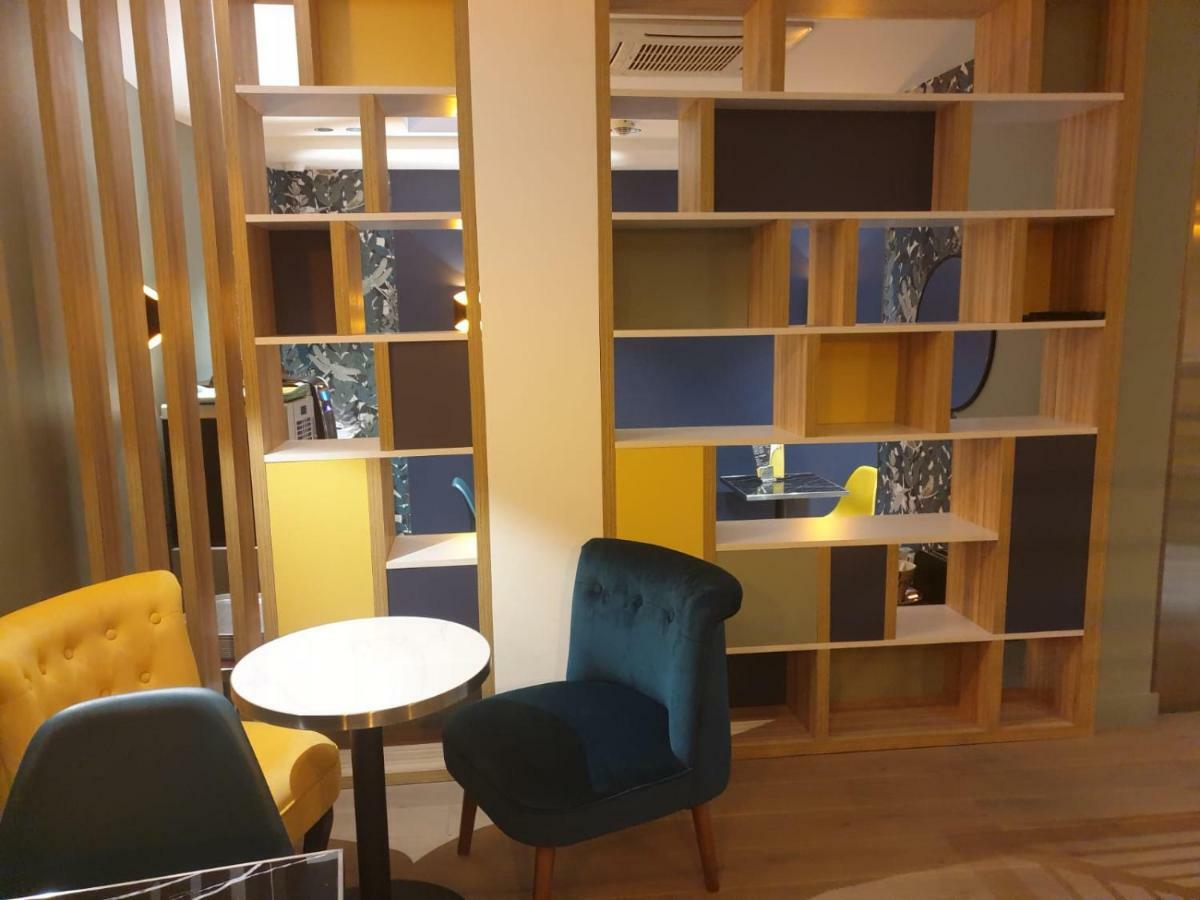 Panam Hotel Paris Gambetta- Place Gambetta-Mairie Du 20 Emme Eksteriør billede