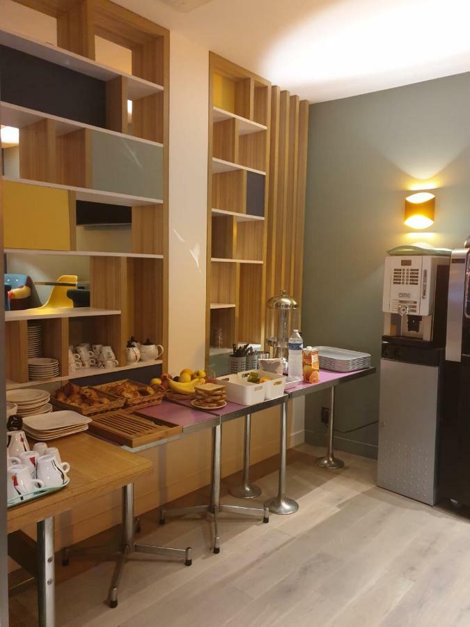 Panam Hotel Paris Gambetta- Place Gambetta-Mairie Du 20 Emme Eksteriør billede